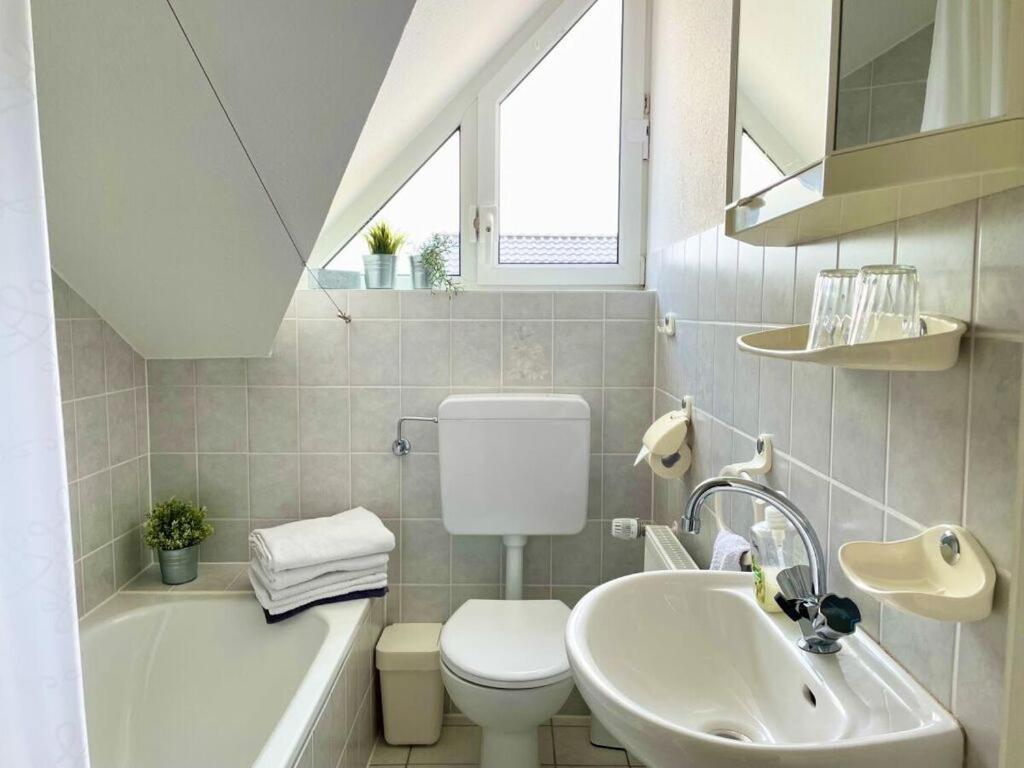 Holiday Apartment Sonnennest Braunau Exteriör bild