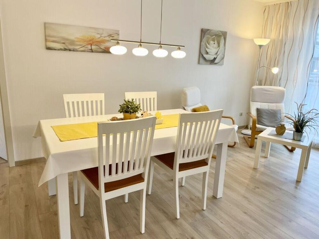 Holiday Apartment Sonnennest Braunau Exteriör bild