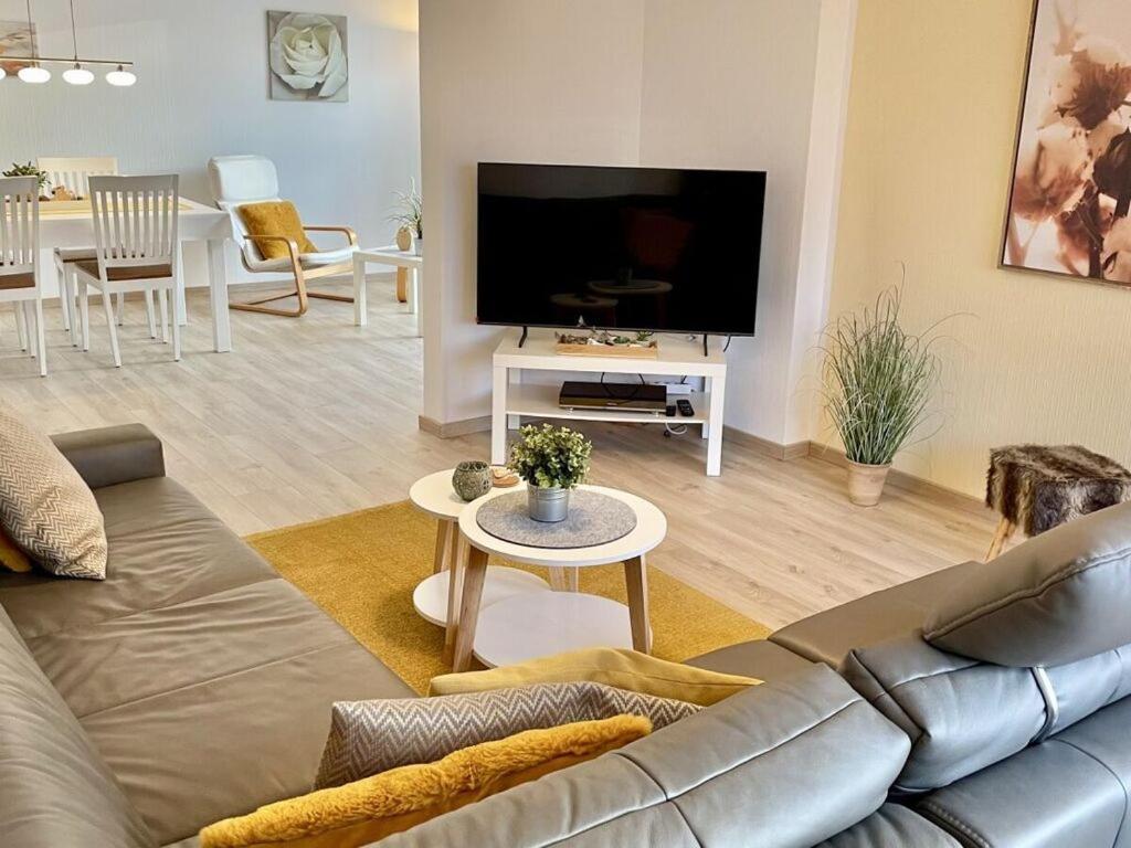 Holiday Apartment Sonnennest Braunau Exteriör bild